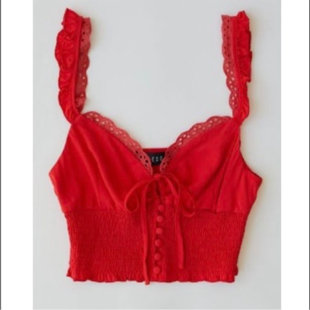 Red Lioness Top with Lace and Button Detail xs